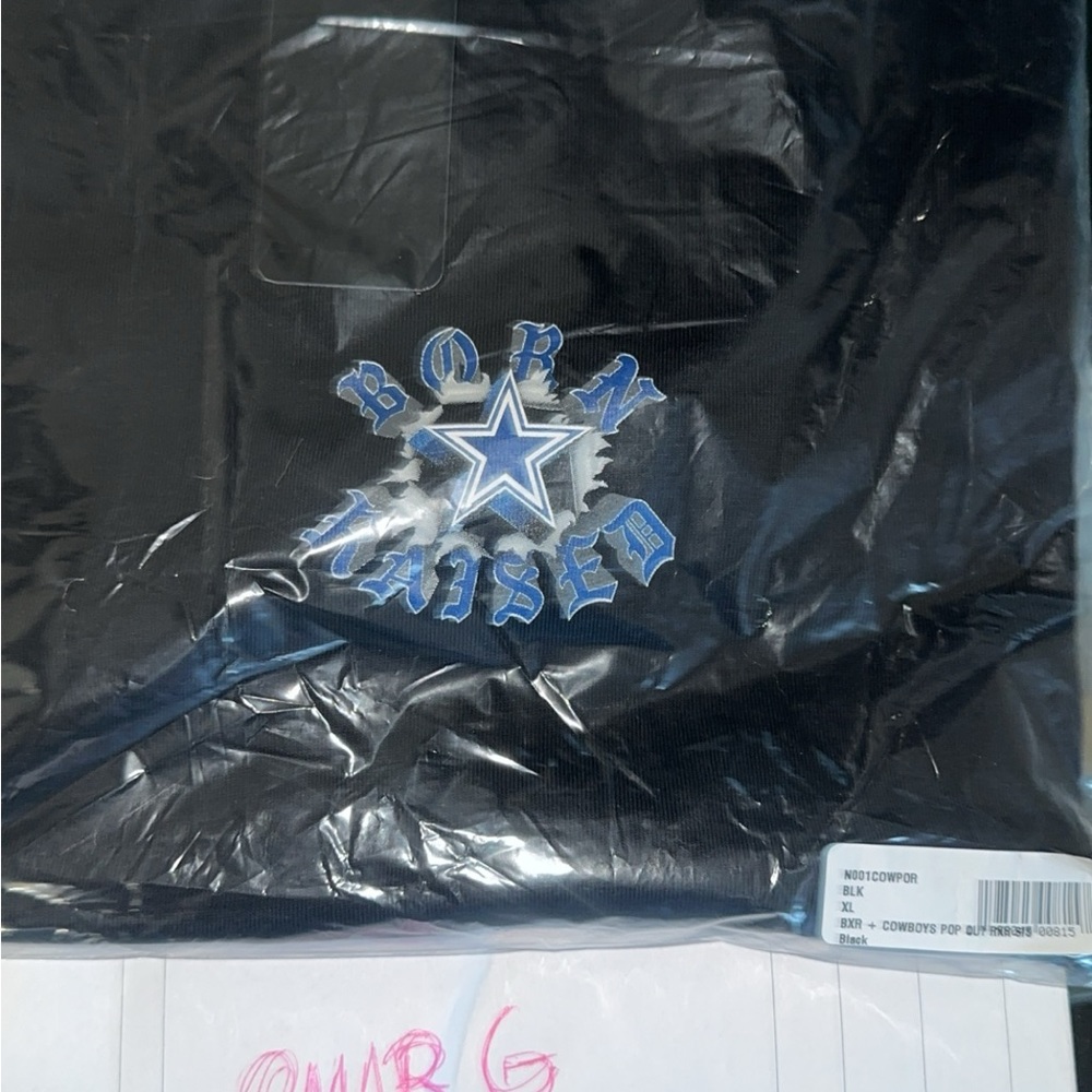 BORN X RAISED dallas cowboys fan shirt size XL